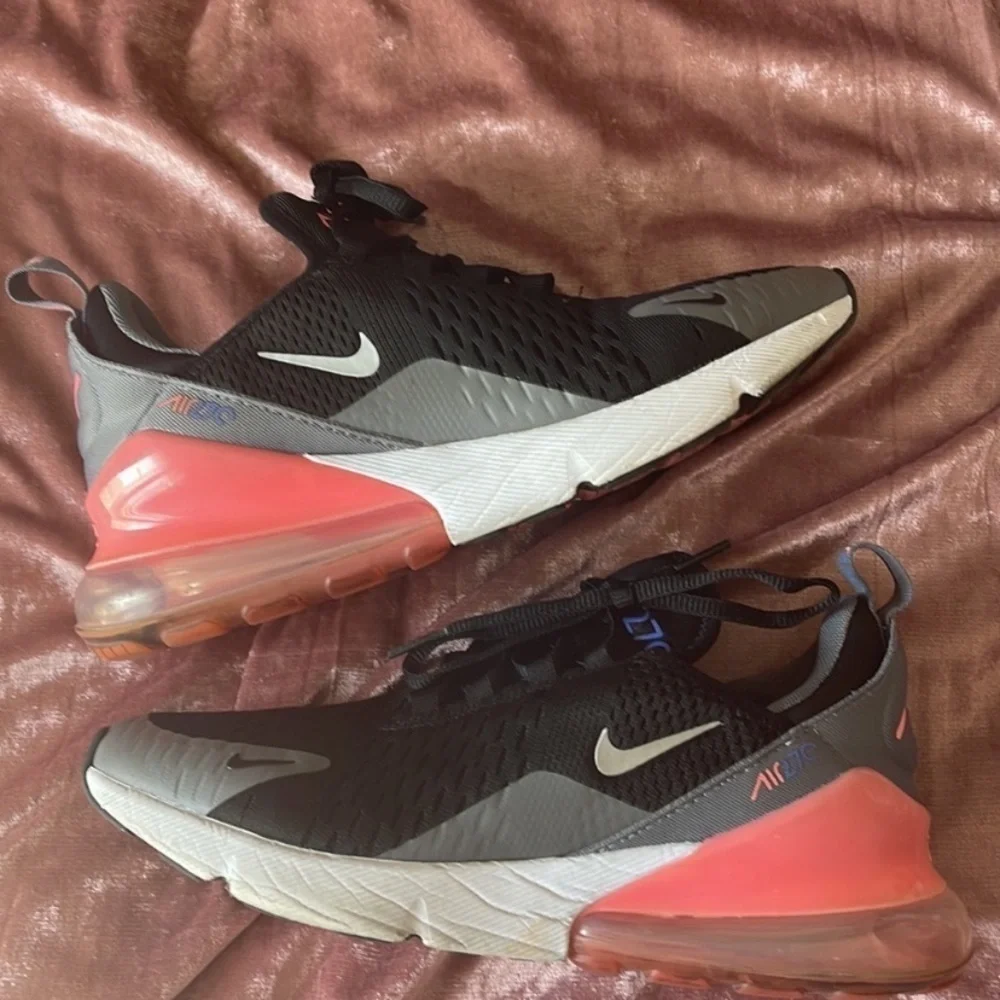 Nike air max 270. Size 6Y